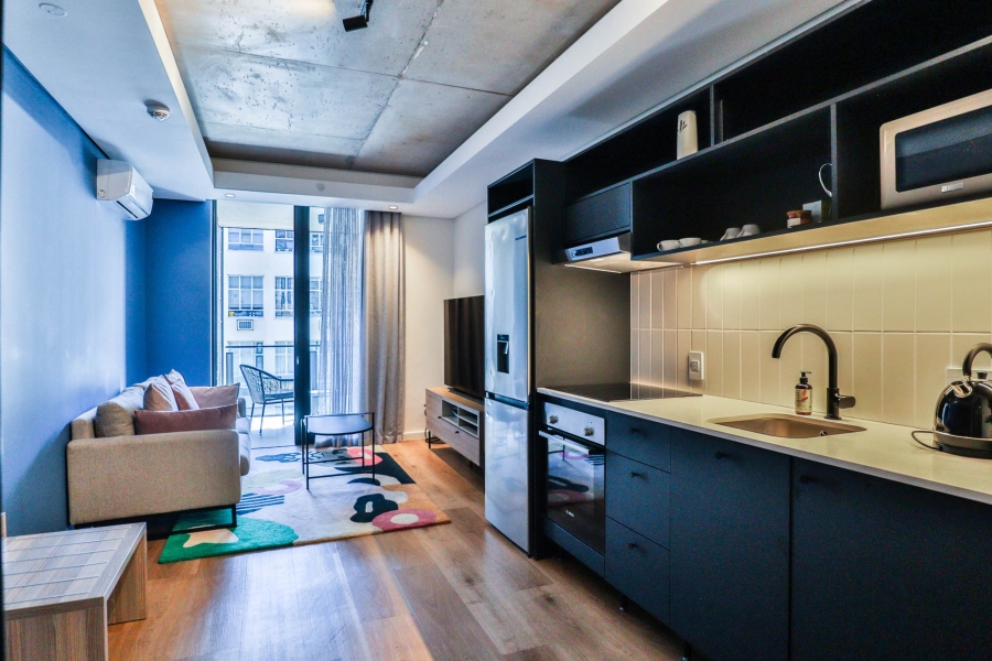 To Let 1 Bedroom Property for Rent in Sea Point Western Cape